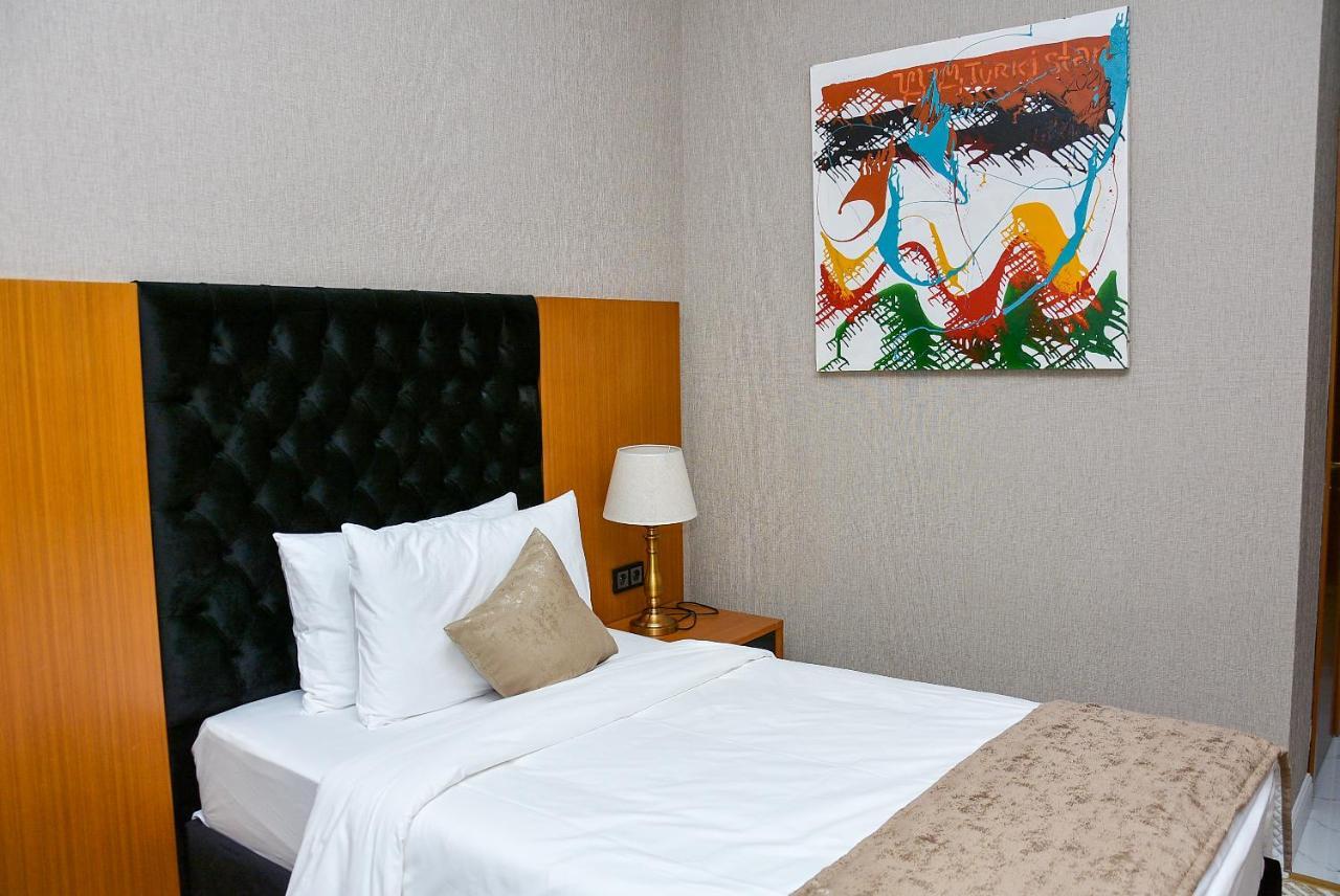 Hotel Ramada By Wyndham Turkistan Exteriér fotografie
