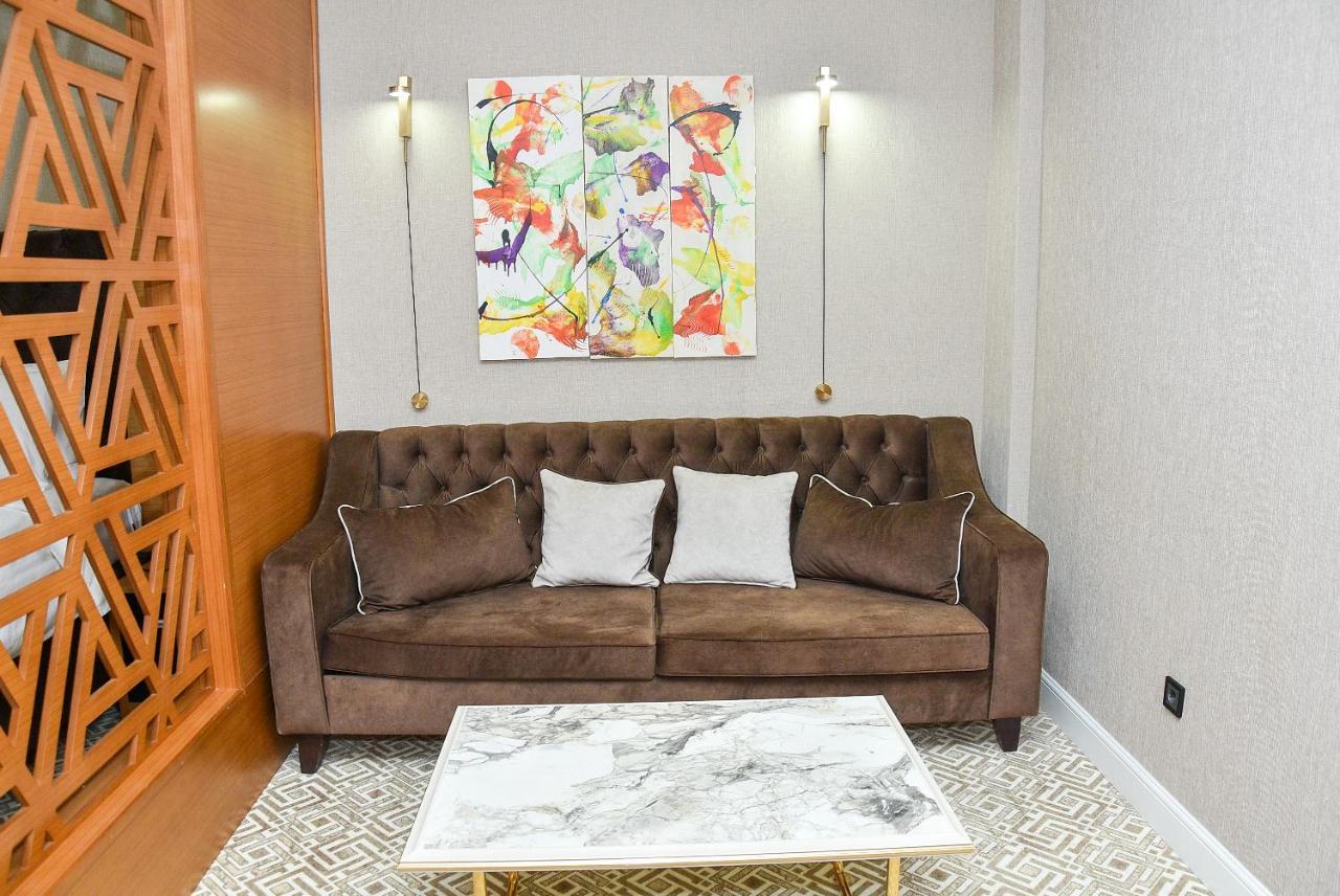 Hotel Ramada By Wyndham Turkistan Exteriér fotografie