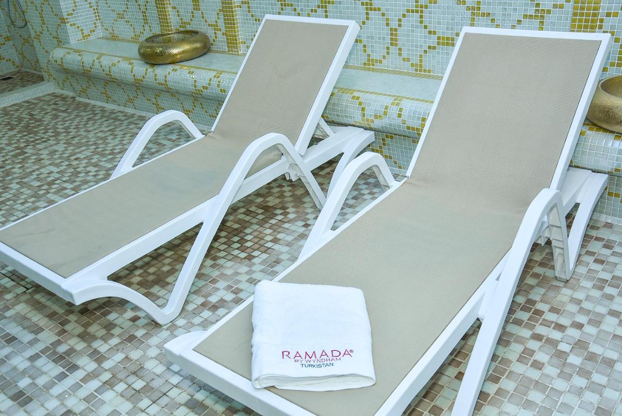Hotel Ramada By Wyndham Turkistan Exteriér fotografie
