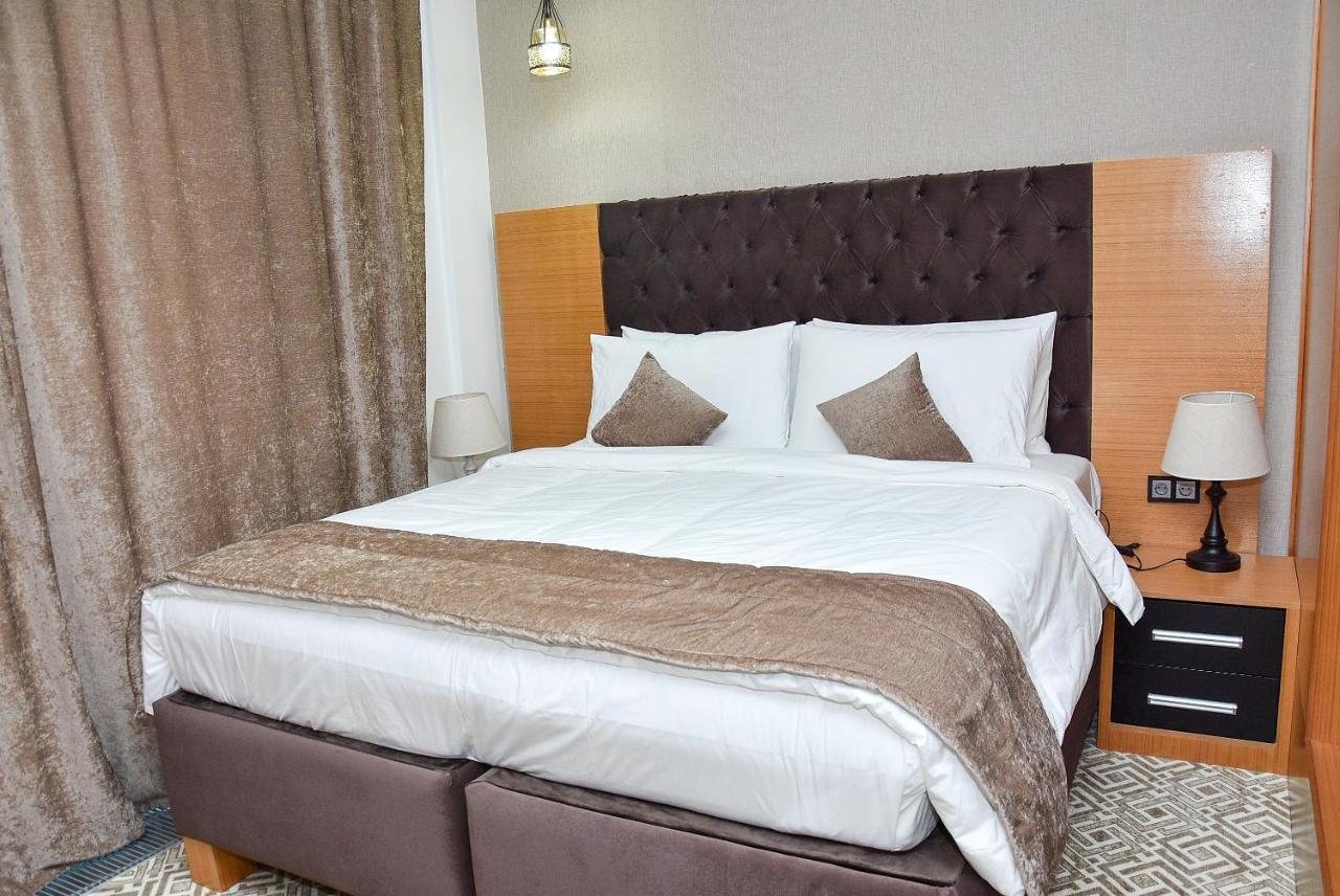 Hotel Ramada By Wyndham Turkistan Exteriér fotografie